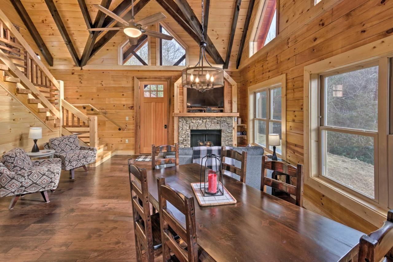 Hilltop Cabin On 5 Acres With Hot Tub And Waterfall! Bryson City Exterior foto